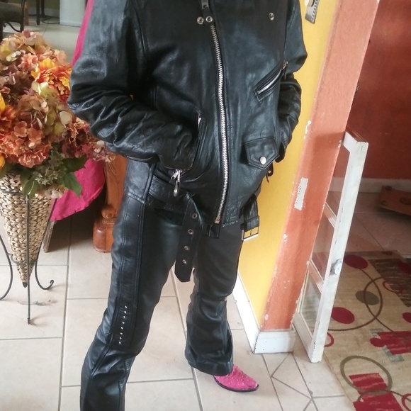 Woman learher jacket - Picture 3 of 4